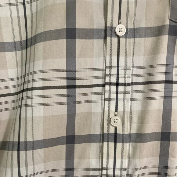 Men’s button down shirt - Picture 2 of 6